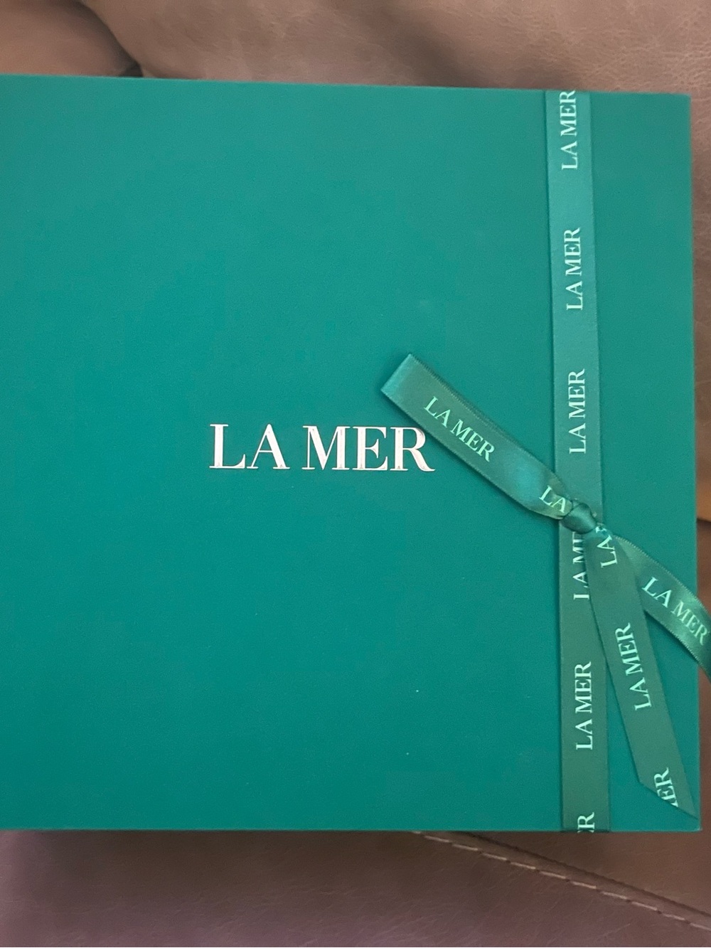 La Mer skin care 1full size and 5-tray sizes,LA MER red dragon envelopes,LM BOX - Picture 2 of 14